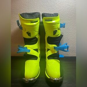 THOR Blitz XP Youth Motocross Boots Size 6 Yellow Blue